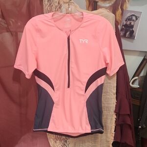 TYR Peachy Pink & Black Short Sleeve Athletic Top. Zipper Front & Gel Strip Hem